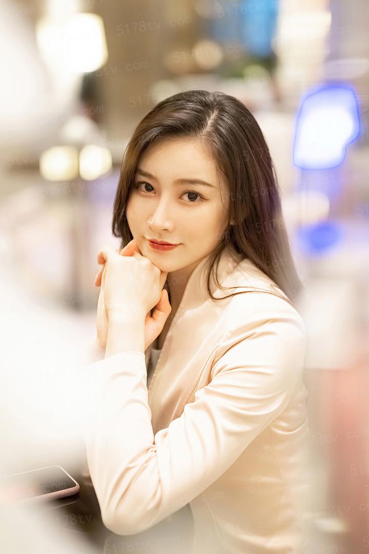 名门婚宠：霸道老公请克制